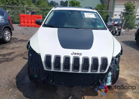 2014 Jeep Cherokee Trailhawk from USA, damaged, VIN 1C4PJMBS2EW239894